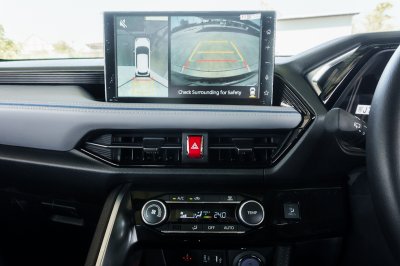 TOYOTA YARIS CROSS 1.5 HEV PREMIUM LUXURY ปี2024