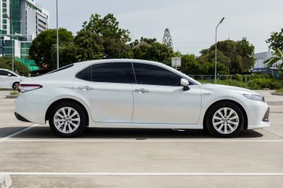 TOYOTA CAMRY 2.0 HV PREMIUM AT ปี 2019 (กท3118)