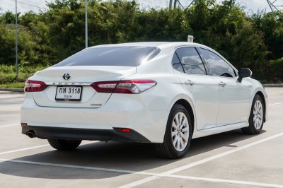 TOYOTA CAMRY 2.0 HV PREMIUM AT ปี 2019 (กท3118)