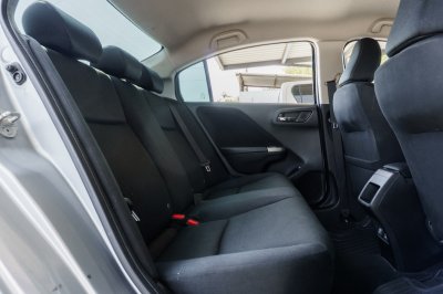 HONDA CITY 1.5 SV+ AT ปี2017 (6กร8411)