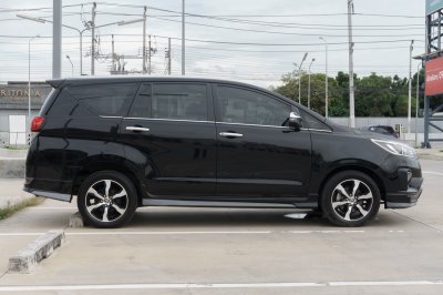 TOYOTA INNOVA 2.8 CRYSTA PREMIUM ปี2021 (6ขอ3110)