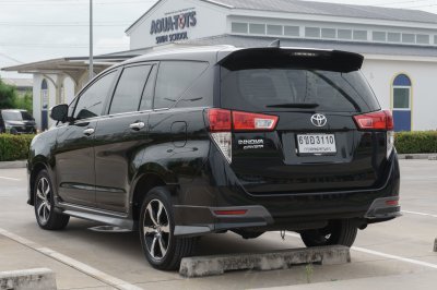 TOYOTA INNOVA 2.8 CRYSTA PREMIUM ปี2021 (6ขอ3110)