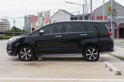 TOYOTA INNOVA 2.8 CRYSTA PREMIUM ปี2021 (6ขอ3110)