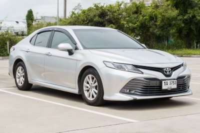 TOYOTA CAMRY 2.0 G ปี2021 (ขน3753)