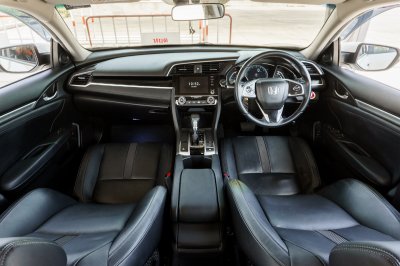 HONDA CIVIC 1.8 EL ปี2019 จด2020 (9กด2529)