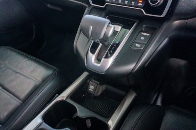 HONDA CR-V 2.4 E ปี 2018 (7กบ2912)