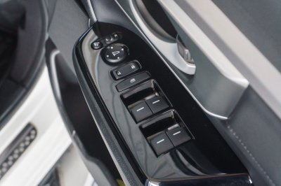 HONDA CR-V 2.4 E ปี 2018 (7กบ2912)