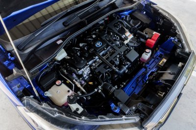 TOYOTA COROLLA CROSS 1.8 HYBRID PREMIUM SAFETY ปี2021 (9กย7866)