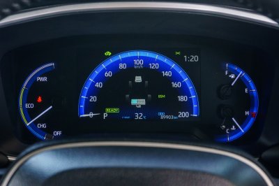 TOYOTA COROLLA CROSS 1.8 HYBRID PREMIUM SAFETY ปี2021 (9กย7866)