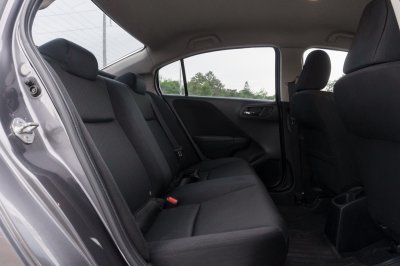 HONDA CITY 1.5 V+ ปี2017 จด2018 (7กก3212)