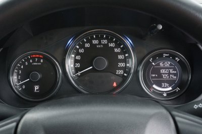 HONDA CITY 1.5 V+ ปี2017 จด2018 (7กก3212)