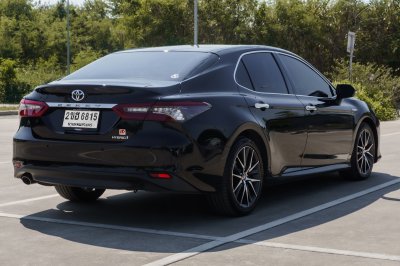 TOYOTA CAMRY 2.5 HEV PREMIUM AT ปี 2022 (2ขฮ6815)