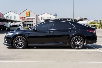 TOYOTA CAMRY 2.5 HEV PREMIUM ปี2022 (3ขภ3873)