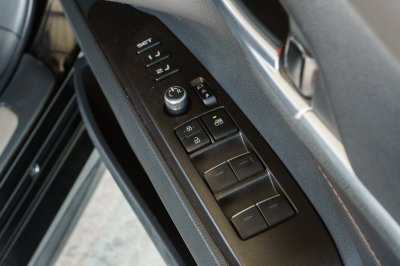 TOYOTA CAMRY 2.5 HEV PREMIUM ปี2022 (3ขภ3873)