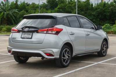 TOYOTA YARIS 1.2 SPORT AT ปี 2020 (1ขร5383)
