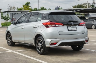 TOYOTA YARIS 1.2 SPORT AT ปี 2020 (1ขร5383)