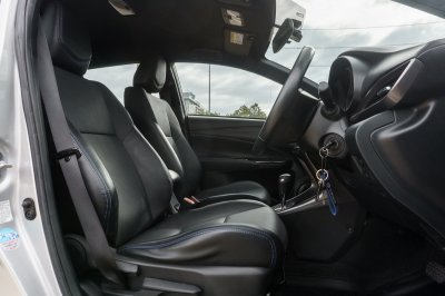 TOYOTA YARIS 1.2 SPORT AT ปี 2020 (1ขร5383)