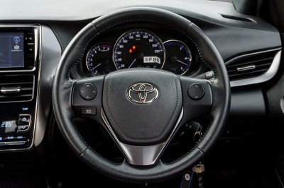 TOYOTA YARIS 1.2 SPORT AT ปี 2020 (1ขร5383)