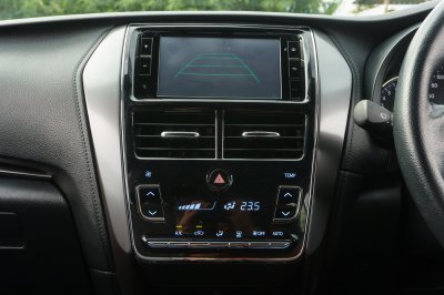 TOYOTA YARIS 1.2 SPORT AT ปี 2020 (1ขร5383)