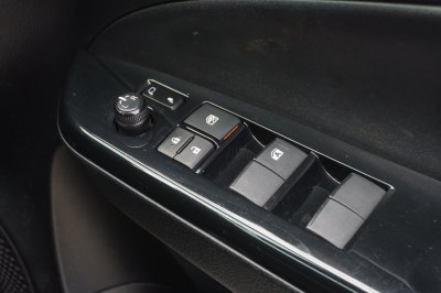 TOYOTA YARIS 1.2 SPORT AT ปี 2020 (1ขร5383)