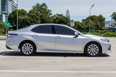 TOYOTA CAMRY 2.5 HV AT ปี 2020 (1ขผ4739)