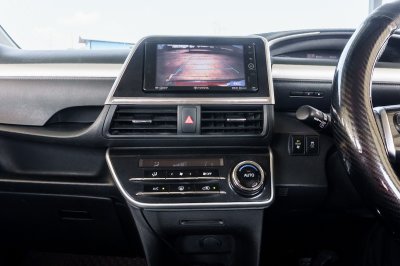 TOYOTA SIENTA 1.5 V AT ปี 2017 (7กฉ2802)