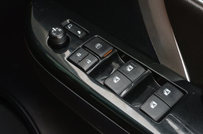 TOYOTA FORTUNER 2.4 V AT ปี 2015 (5กข865)