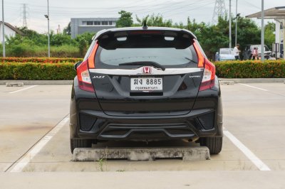HONDA JAZZ 1.5 SV AT ปี 2015 (ฆง8885)