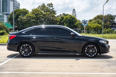 HONDA CIVIC 2.0 E:HEV EL+ ปี2024 จด2025 (6ขฐ3081)