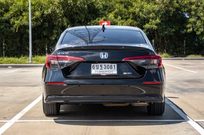 HONDA CIVIC 2.0 E:HEV EL+ ปี2024 จด2025 (6ขฐ3081)