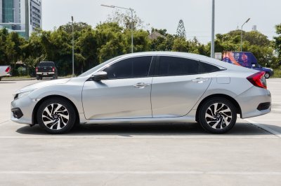 HONDA CIVIC 1.8 EL ปี2018 (8กก7543)