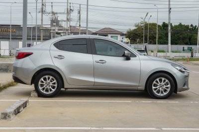 MAZDA 2 1.5 XD HIGH CONNECT AT ปี 2016 (6กฌ4563)