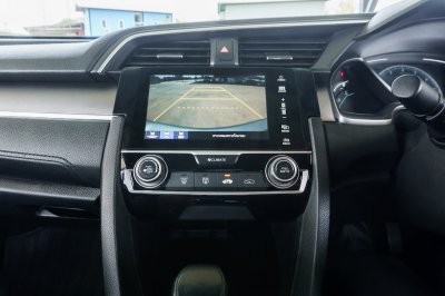 HONDA CIVIC 1.8 EL ปี2018 (8กก7543)