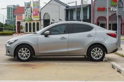 MAZDA 2 1.5 XD HIGH CONNECT AT ปี 2016 (6กฌ4563)