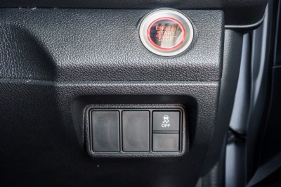 HONDA CIVIC 1.8 EL ปี2018 (8กก7543)