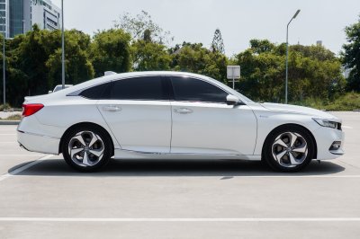 HONDA ACCORD 2.0 HYBRID ปี2020 (1ขพ9005)