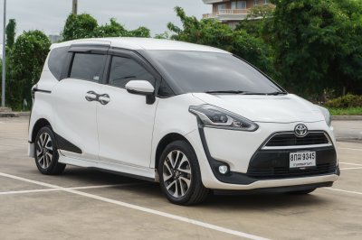 TOYOTA SIENTA 1.5 V AT ปี 2018 (8กฆ9345)
