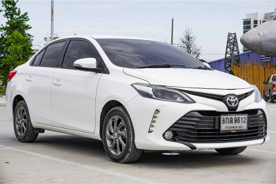 TOYOTA VIOS 1.5 MID AT ปี2019 (8กล9612)