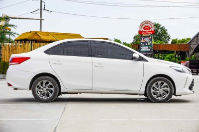 TOYOTA VIOS 1.5 MID AT ปี2019 (8กล9612)