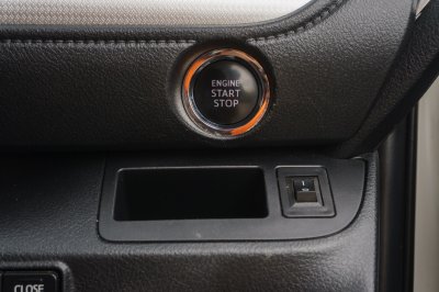 TOYOTA SIENTA 1.5 V AT ปี 2018 (8กฆ9345)