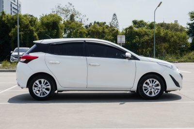 TOYOTA YARIS 1.2 E AT ปี2017 (จอ1136)