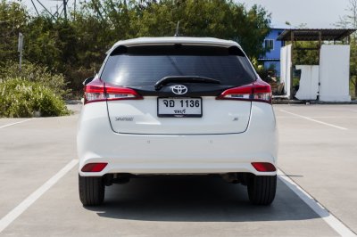 TOYOTA YARIS 1.2 E AT ปี2017 (จอ1136)