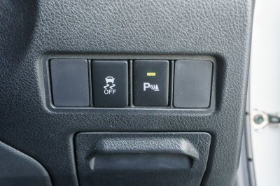 TOYOTA YARIS 1.2 E AT ปี2017 (จอ1136)