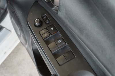 TOYOTA YARIS 1.2 E AT ปี2017 (จอ1136)