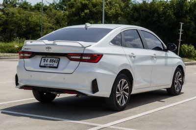TOYOTA YARIS ATIV 1.2 PREMIUM LUXURY ปี2023 (ขง8843)