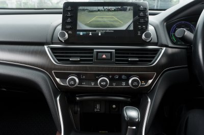 HONDA ACCORD 2.0 HYBRID ปี2021 (9กค4366)