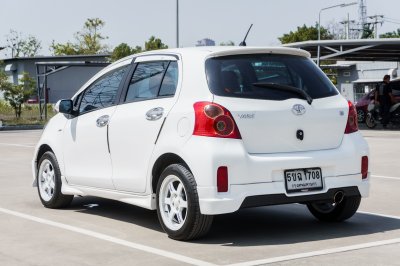 TOYOTA YARIS 1.5 E AT ปี2012 (5ขฉ1708)