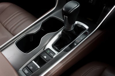 HONDA ACCORD 2.0 HYBRID ปี2021 (9กค4366)