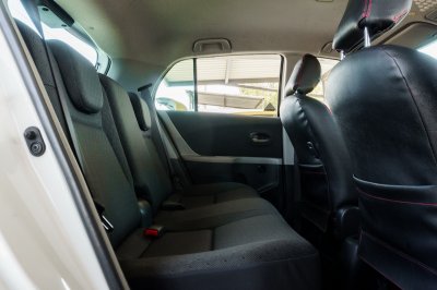 TOYOTA YARIS 1.5 E AT ปี2012 (5ขฉ1708)