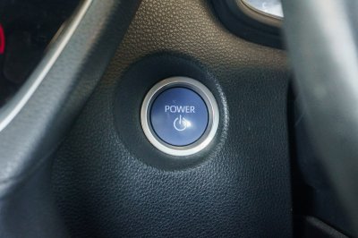 TOYOTA COROLLA CROSS 1.8 HYBRID SMART ปี2021 (2ขฉ9316)